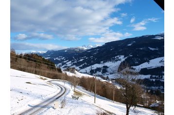 Austria Privát Taxenbach, Exteriorul